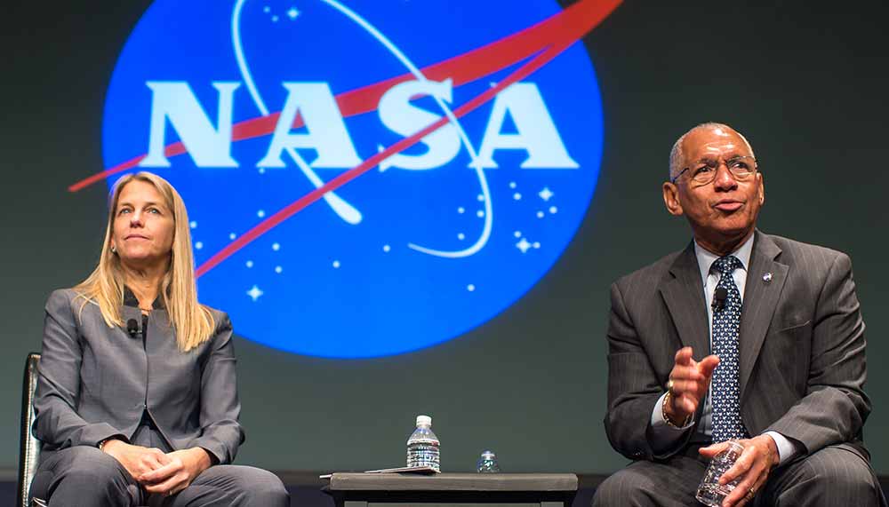 Dava & Commissioner: NASA town hall meeting at NASA Headquarters in Washington. Pictured is NASA&rsquo;s Deputy Administrator Dava Newman, left, and NASA Administrator Charlie Bolden, right. May 19, 2015.